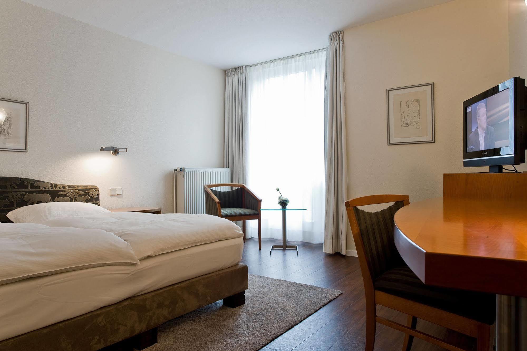 Gartenhotel Luisental Мильгейм-на-Руре Экстерьер фото